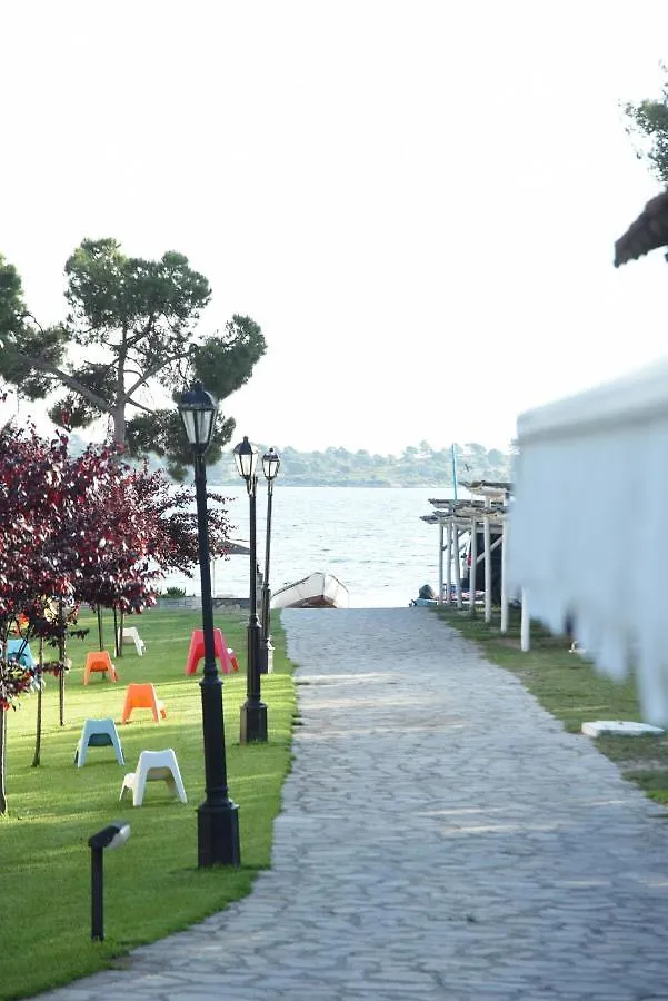 Haus Platanos Apartments & Bungalows By The Sea Vourvourou